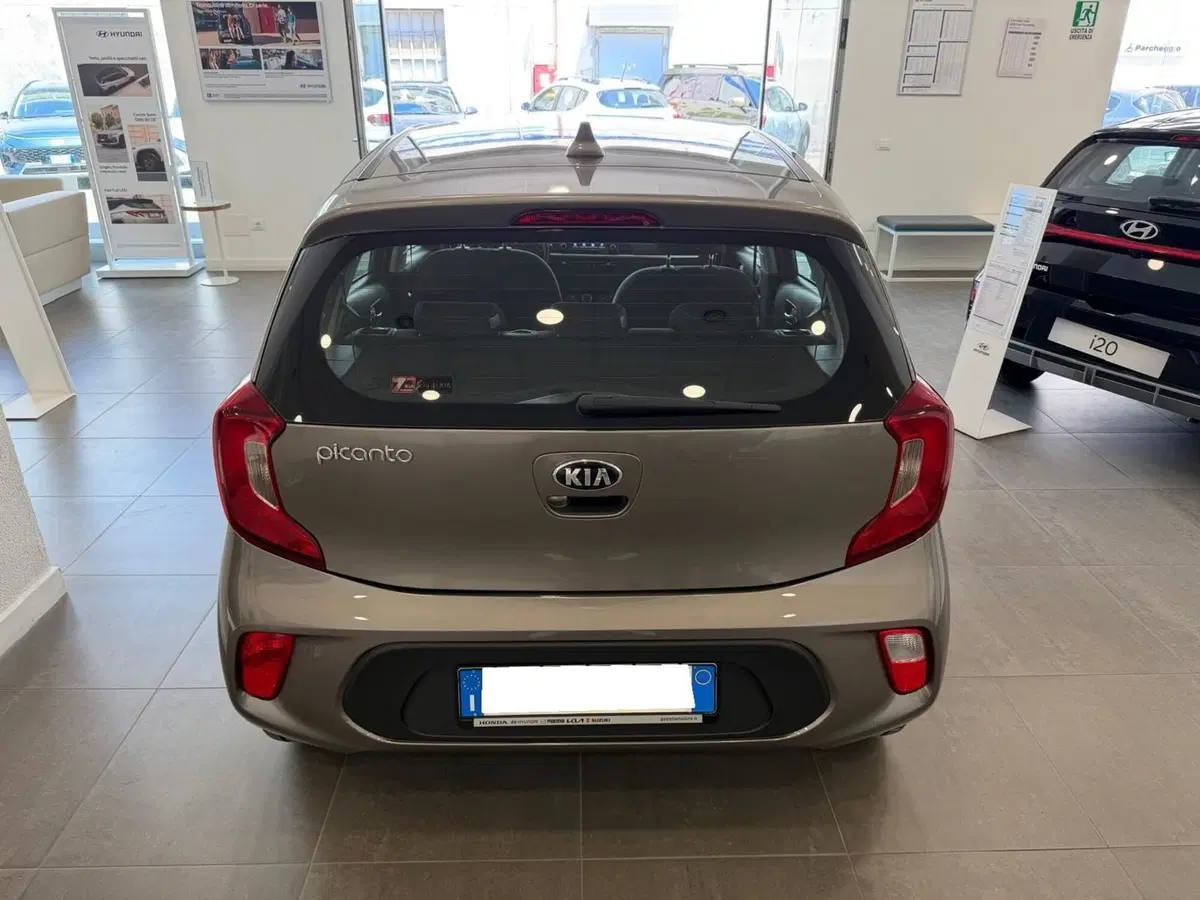 Kia Picanto usata a Napoli (6)