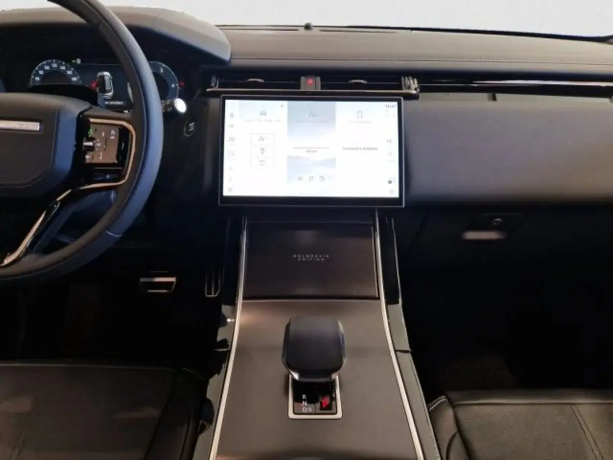 Land Rover Range Rover Velar usata a Livorno (16)