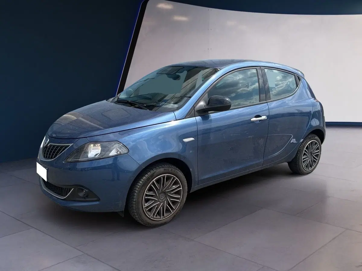 Lancia Ypsilon usata a Torino (3)