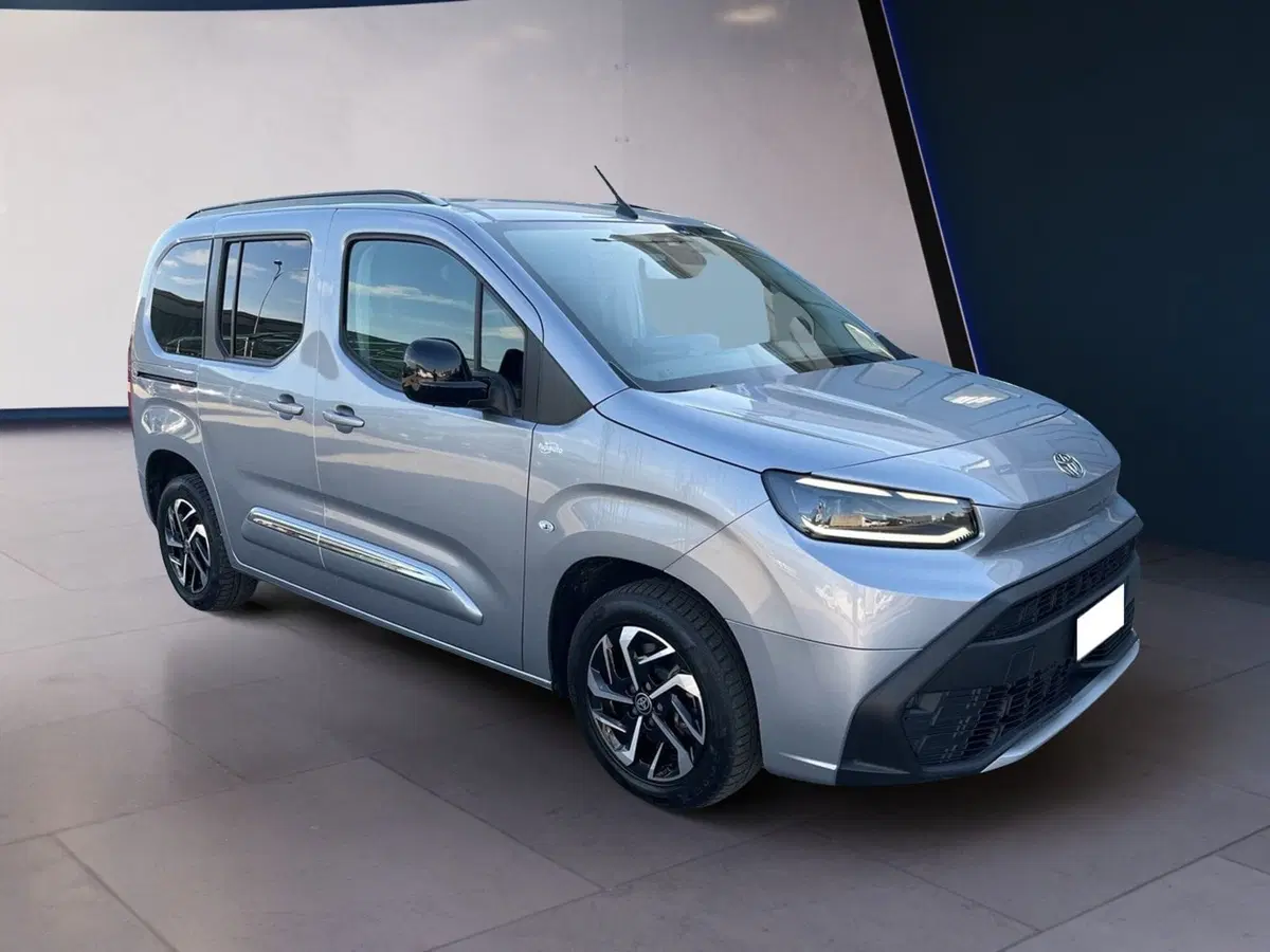 Toyota Proace City Verso usata a Torino (3)