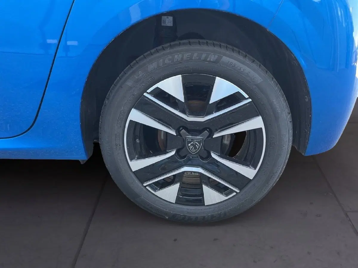 Peugeot 208 usata a Torino (7)