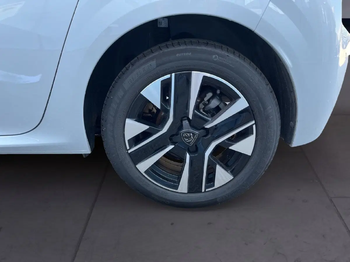 Peugeot 208 usata a Torino (7)
