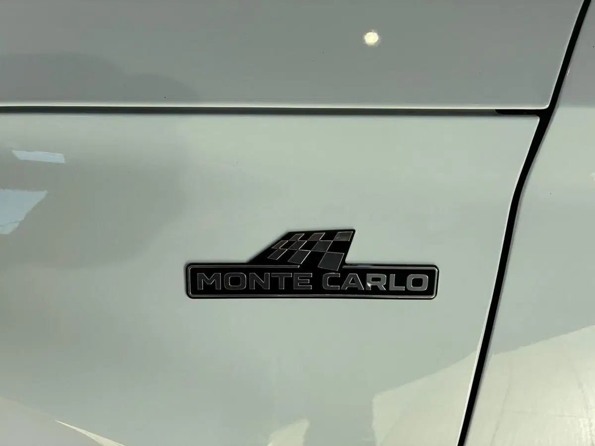 Skoda Kamiq nuova a Prato (12)