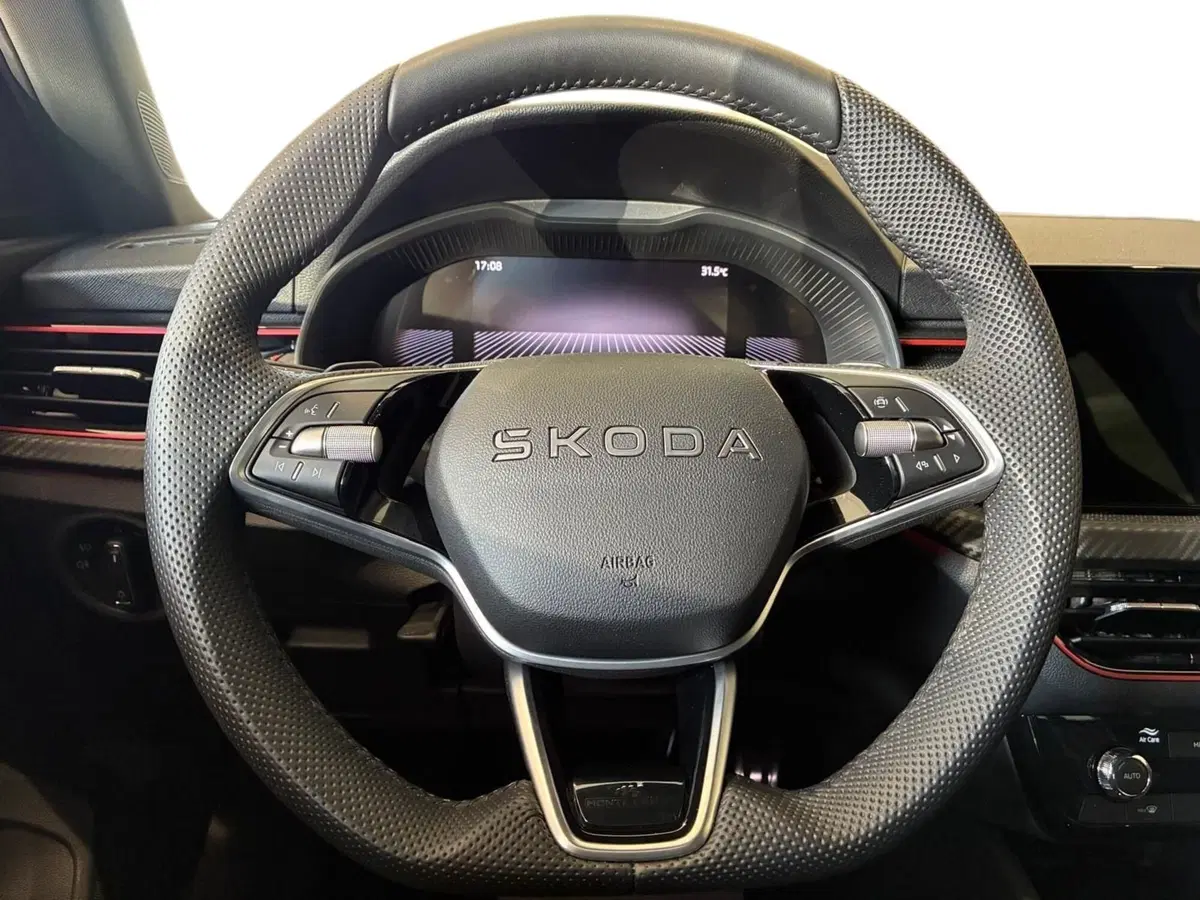 Skoda Kamiq nuova a Prato (6)