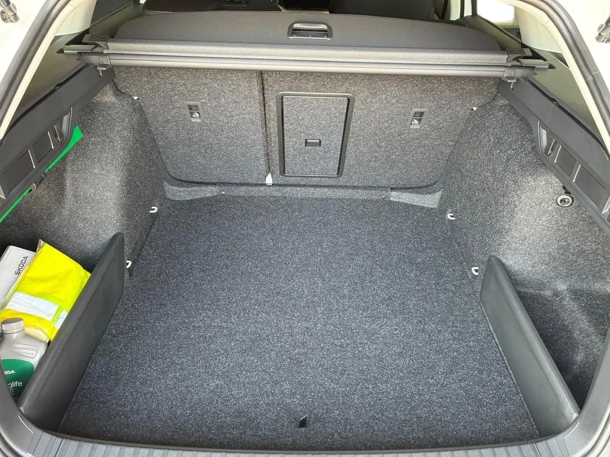 Skoda Octavia Station Wagon nuova a Prato (10)