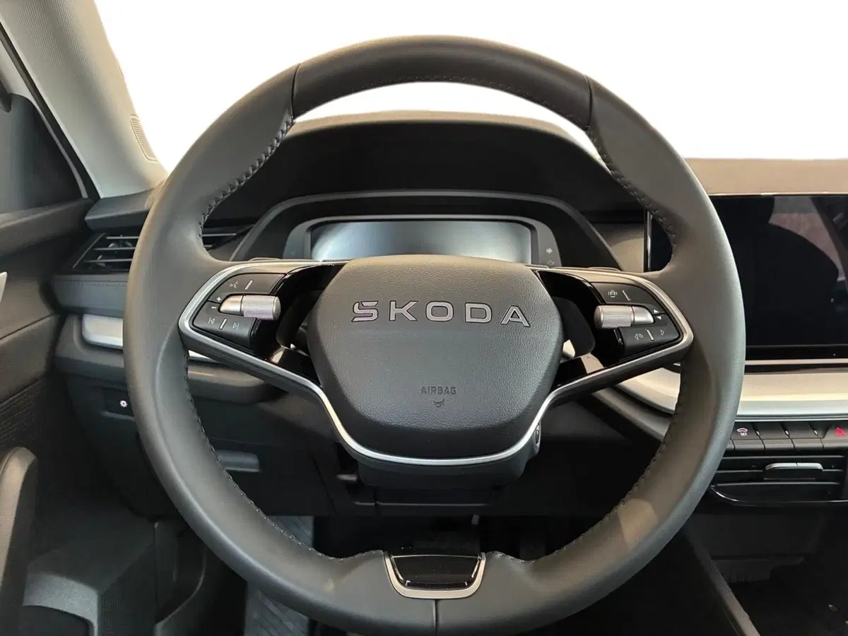 Skoda Octavia Station Wagon nuova a Prato (6)