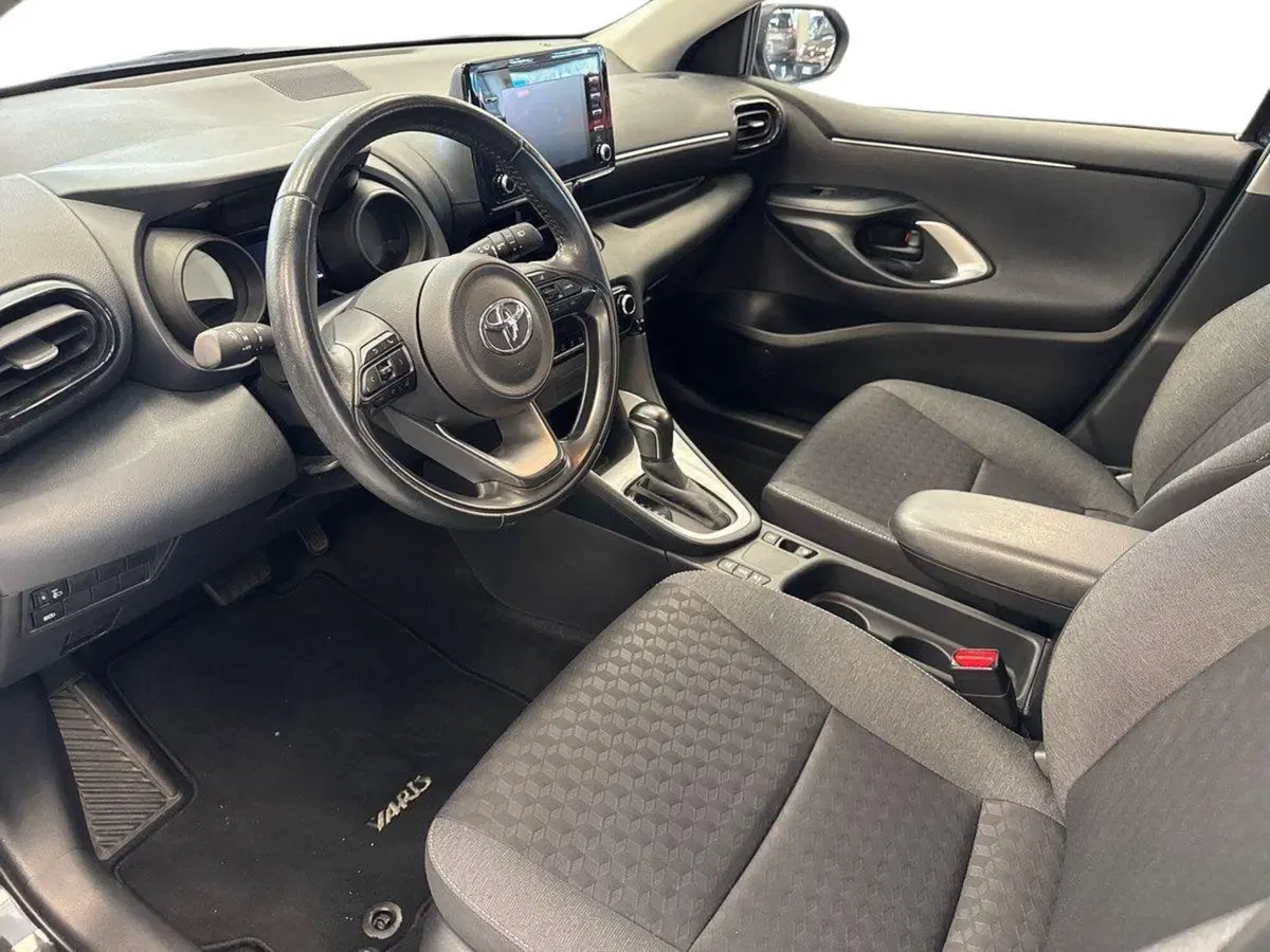 Toyota Yaris usata a Prato (10)