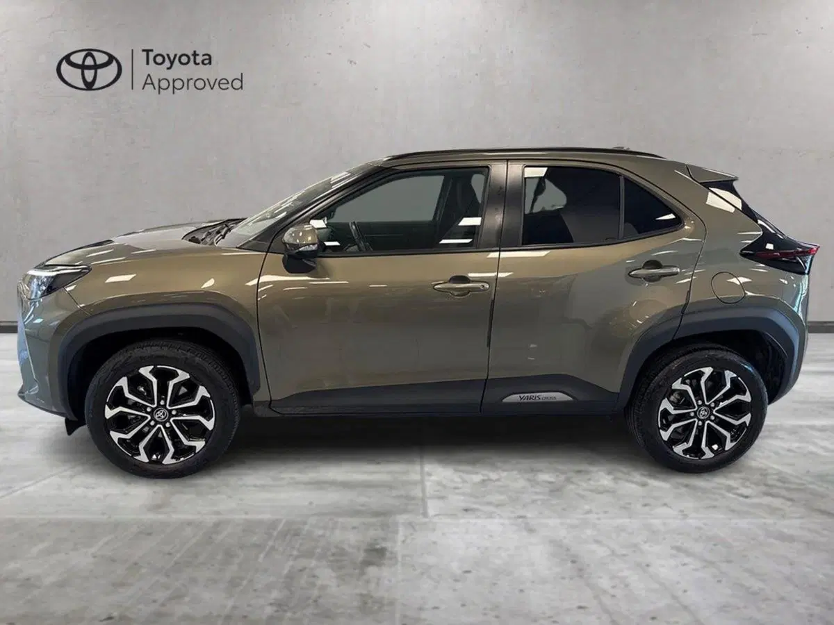 Toyota Yaris Cross usata a Prato (3)