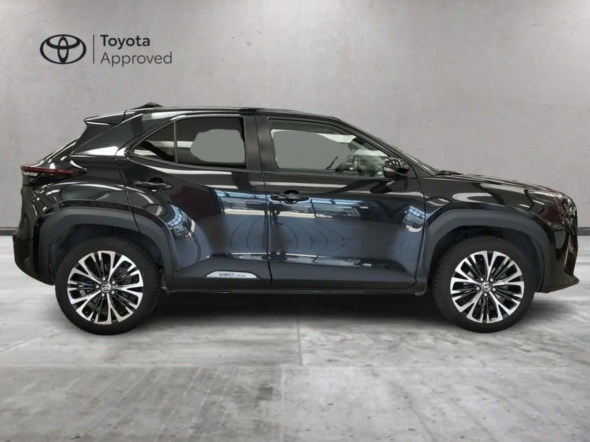 Toyota Yaris Cross usata a Roma (4)