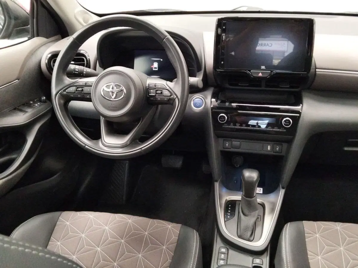 Toyota Yaris Cross usata a Roma (7)