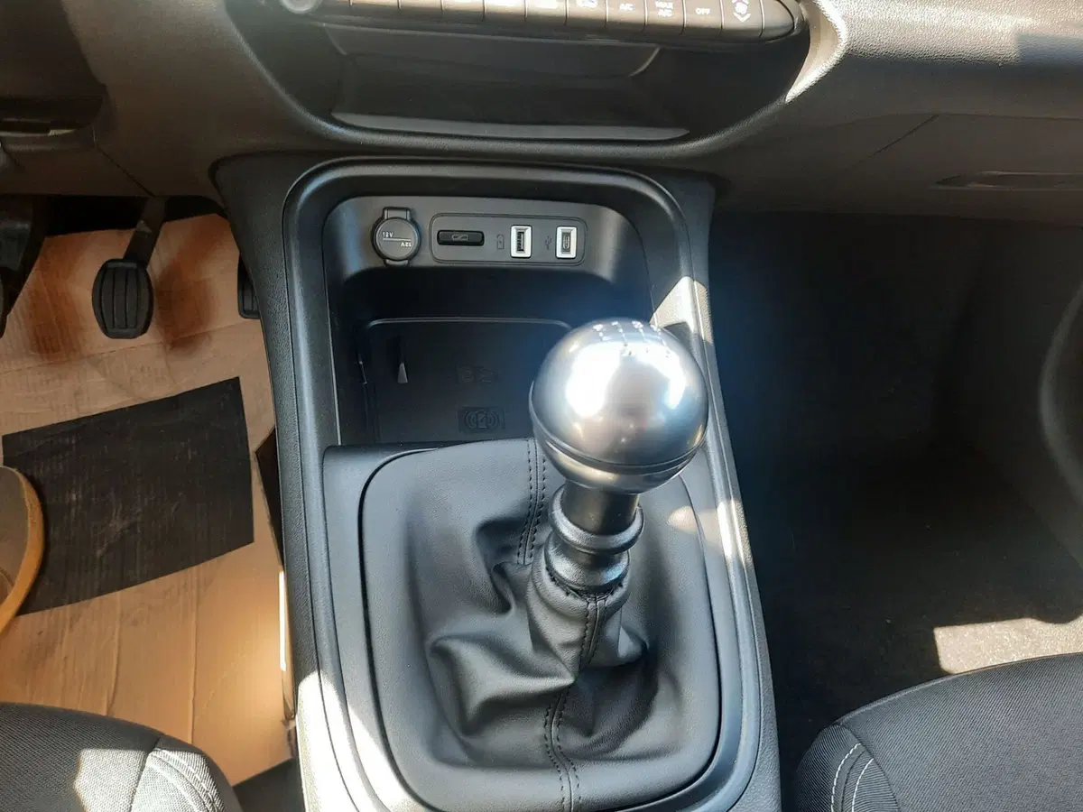 Fiat 600 nuova a La Spezia (14)