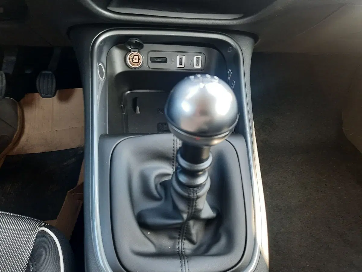 Fiat 600 nuova a La Spezia (13)