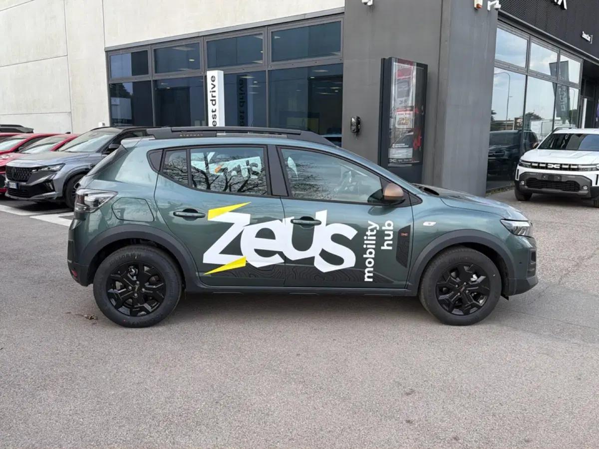 Dacia Sandero Stepway nuova a Bologna (7)