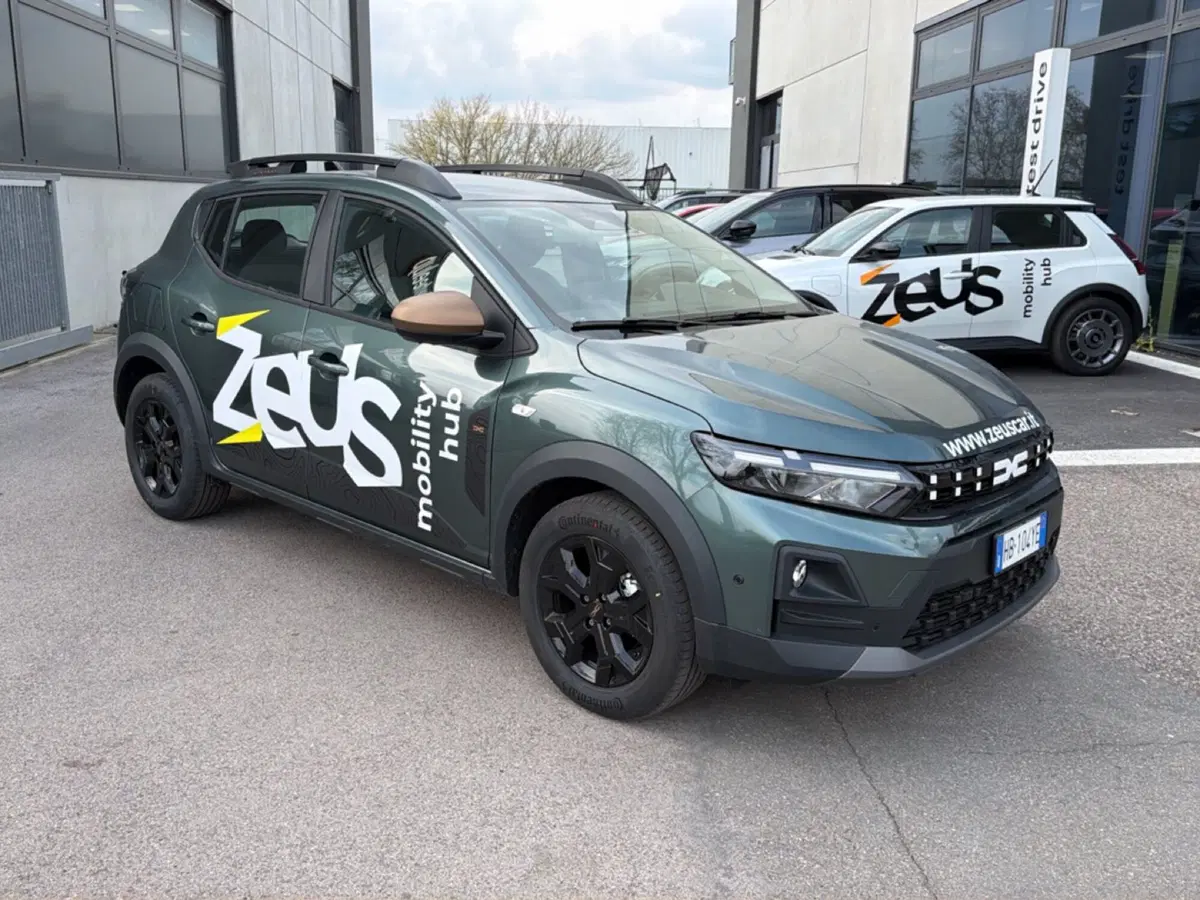 Dacia Sandero Stepway nuova a Bologna (8)