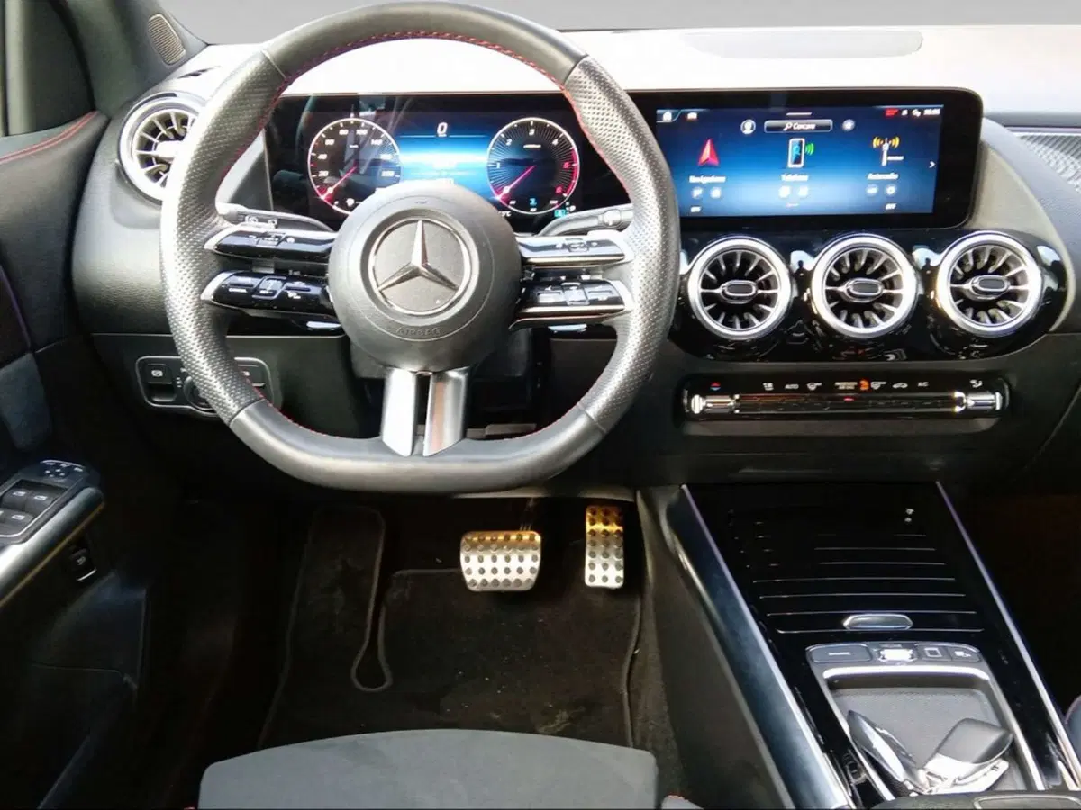 Mercedes-Benz GLA SUV usata a Firenze (11)