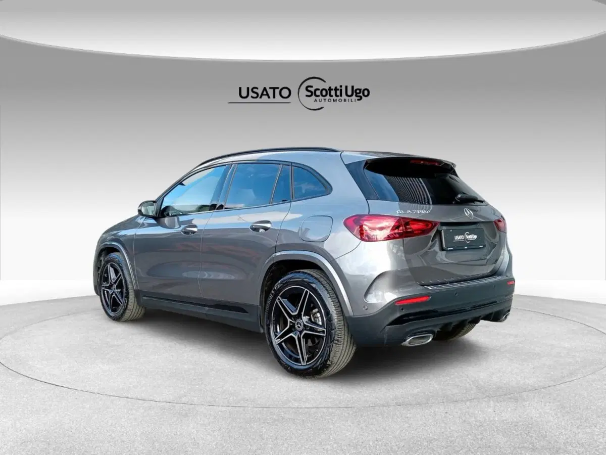 Mercedes-Benz GLA SUV usata a Firenze (6)
