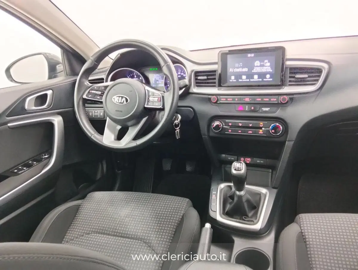 Kia Ceed Sport Wagon usata a Como (9)