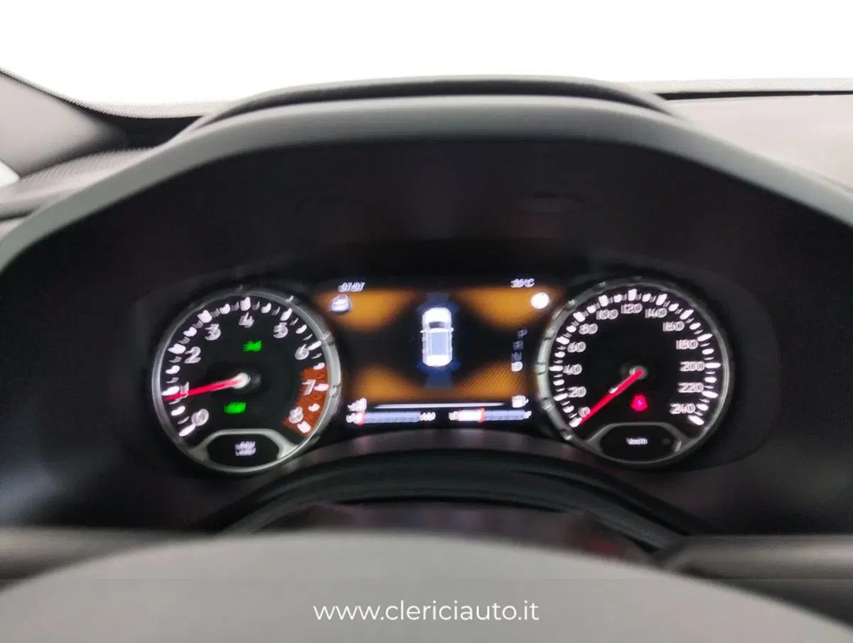 Jeep Renegade usata a Como (11)