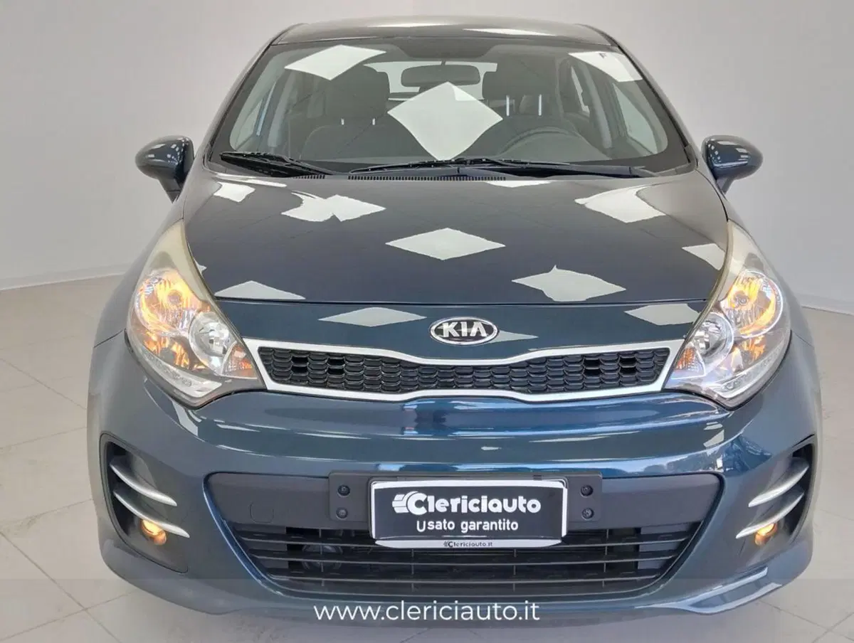 Kia Rio usata a Como (6)
