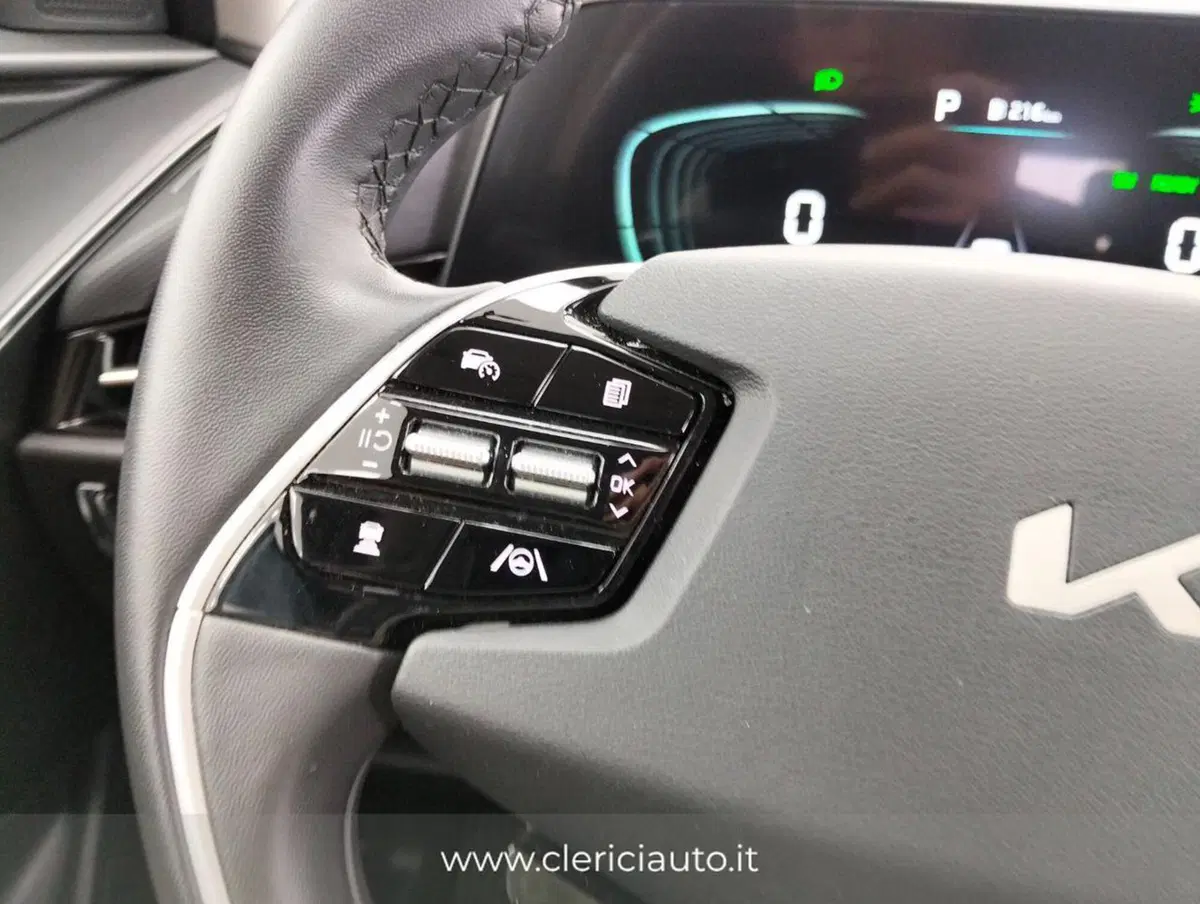 Kia Niro usata a Como (11)