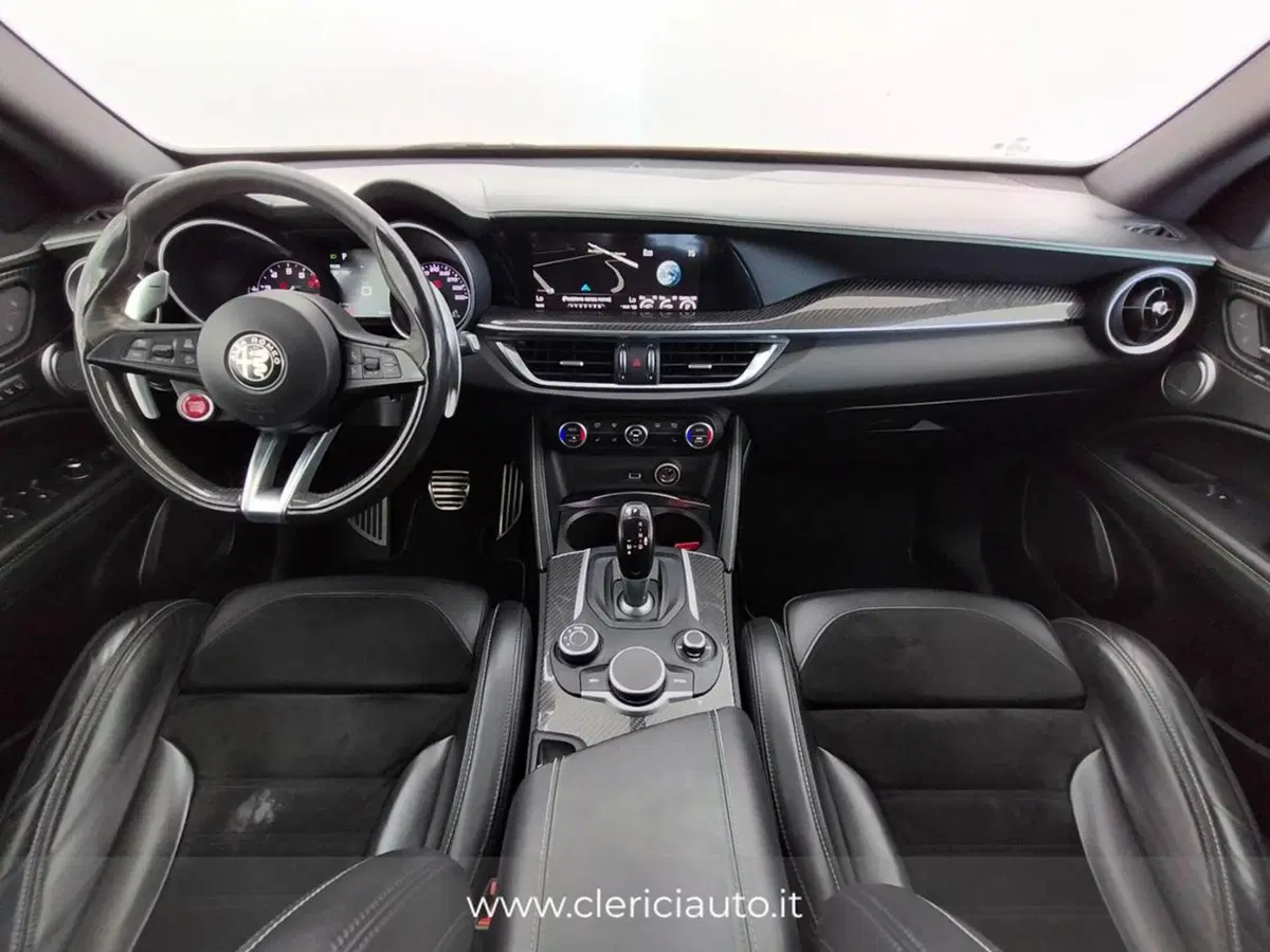 Alfa Romeo Stelvio usata a Como (5)