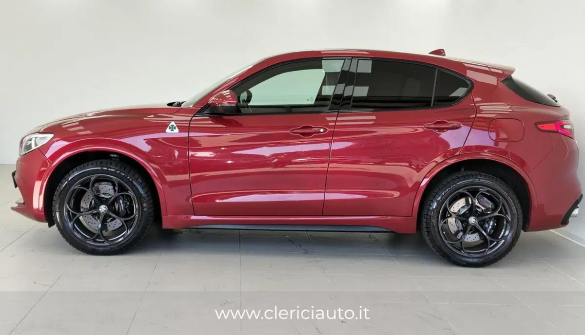 Alfa Romeo Stelvio usata a Como (9)