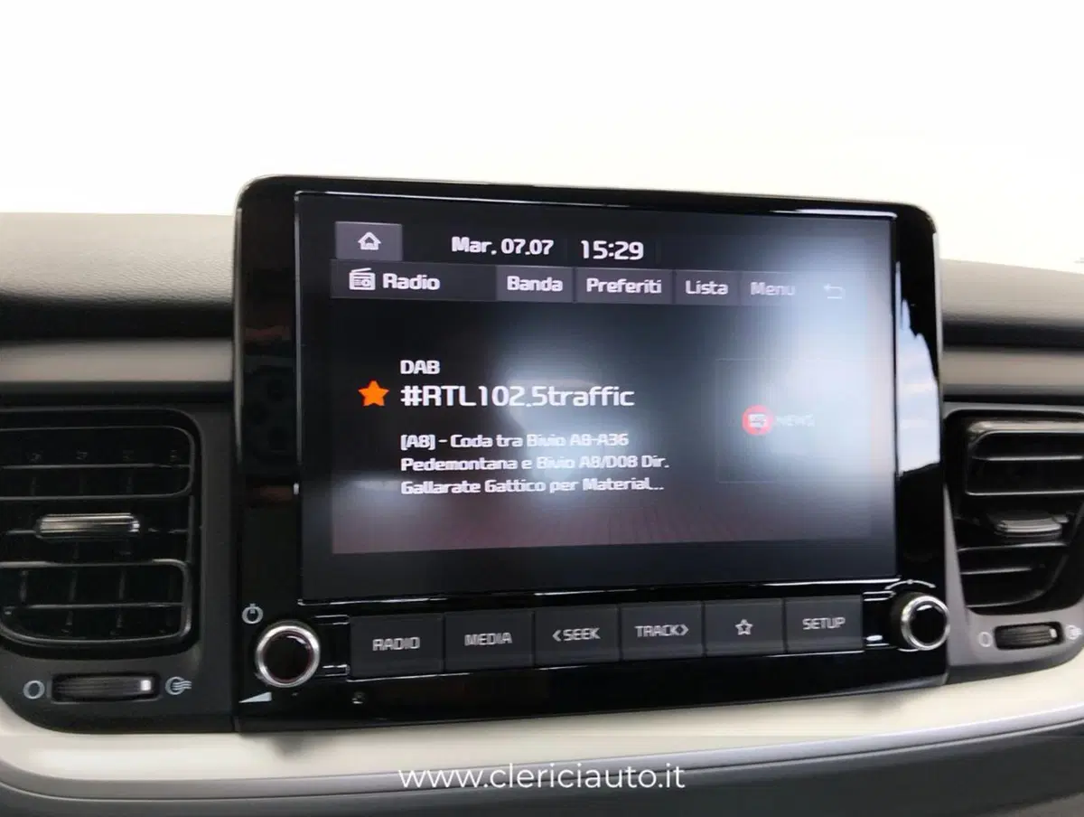 Kia Stonic usata a Como (14)