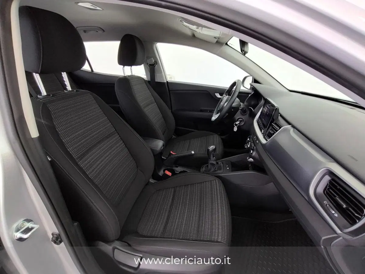 Kia Stonic usata a Como (3)