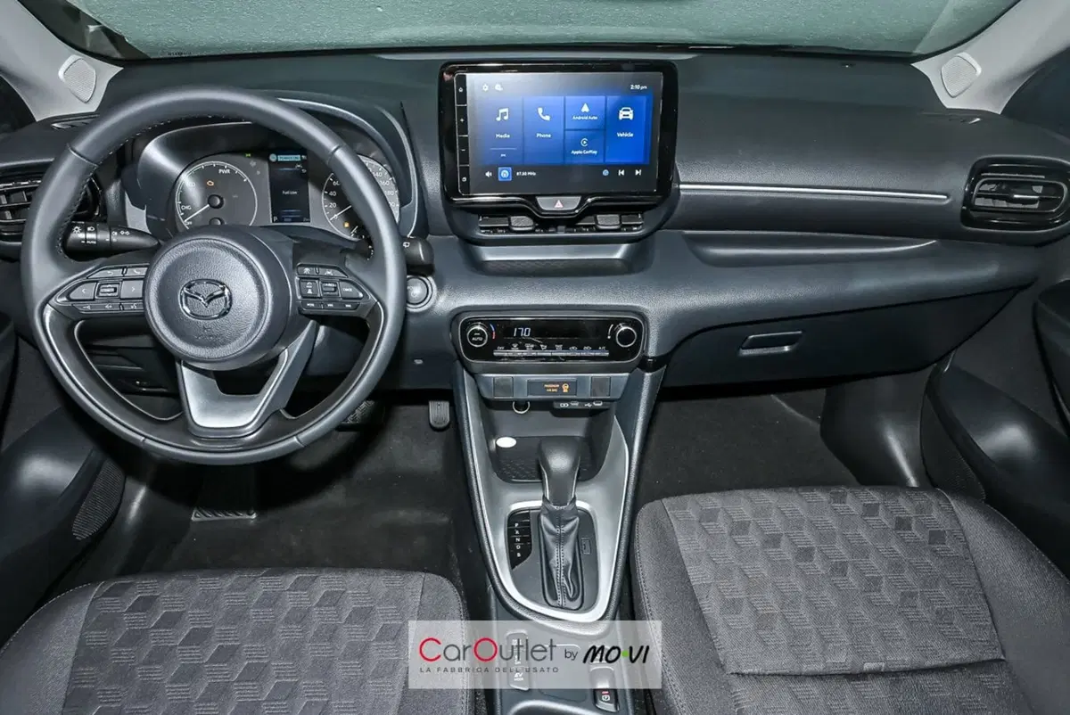 Mazda Mazda2 Hybrid nuova a Torino (10)