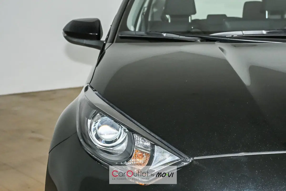 Mazda Mazda2 Hybrid nuova a Torino (19)