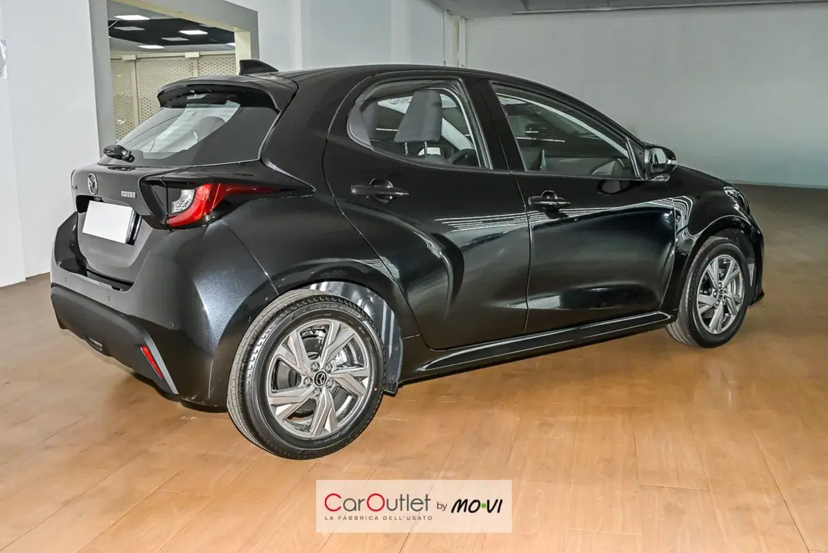 Mazda Mazda2 Hybrid nuova a Torino (4)