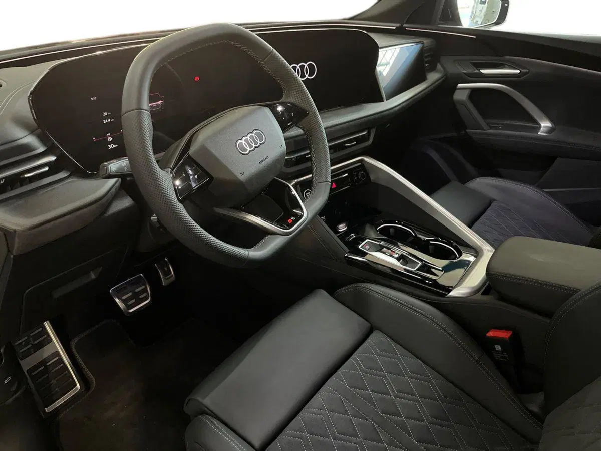 Audi Q5 Sportback nuova a Barletta-Andria-Trani (10)