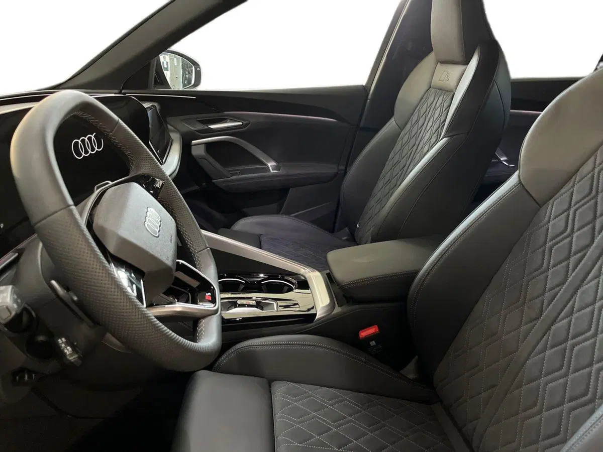 Audi Q5 Sportback nuova a Barletta-Andria-Trani (7)