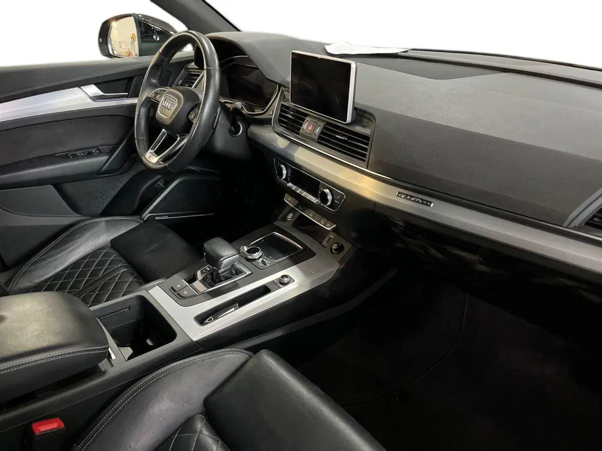 Audi Q5 usata a Bari (9)
