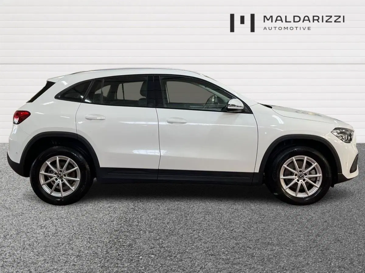 Mercedes-Benz GLA SUV usata a Bari (5)