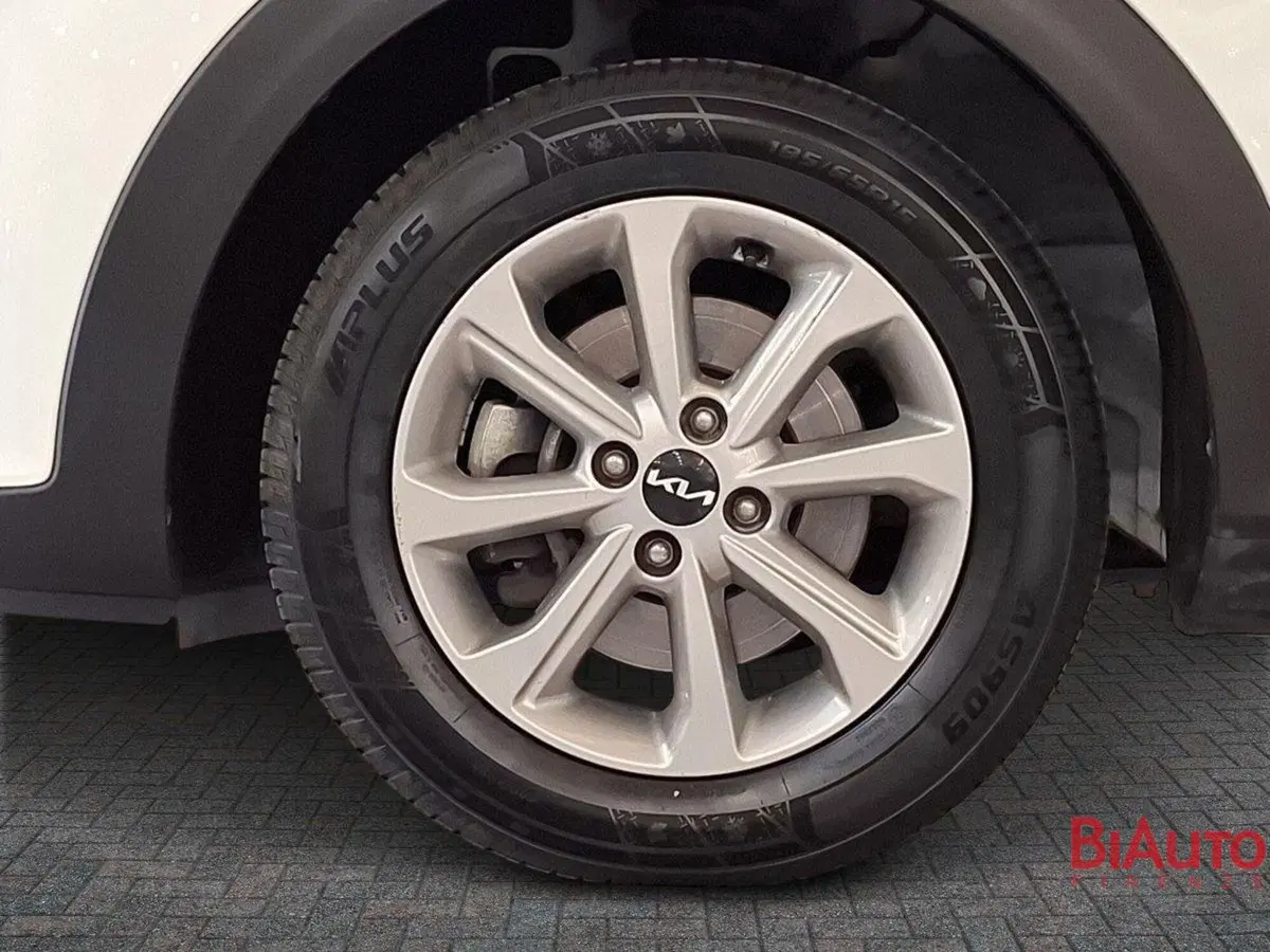 Kia Stonic usata a Firenze (13)