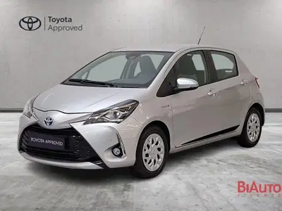 Toyota Yaris 1.5 Hybrid 5 porte Active del 2017 usata a Sesto Fiorentino