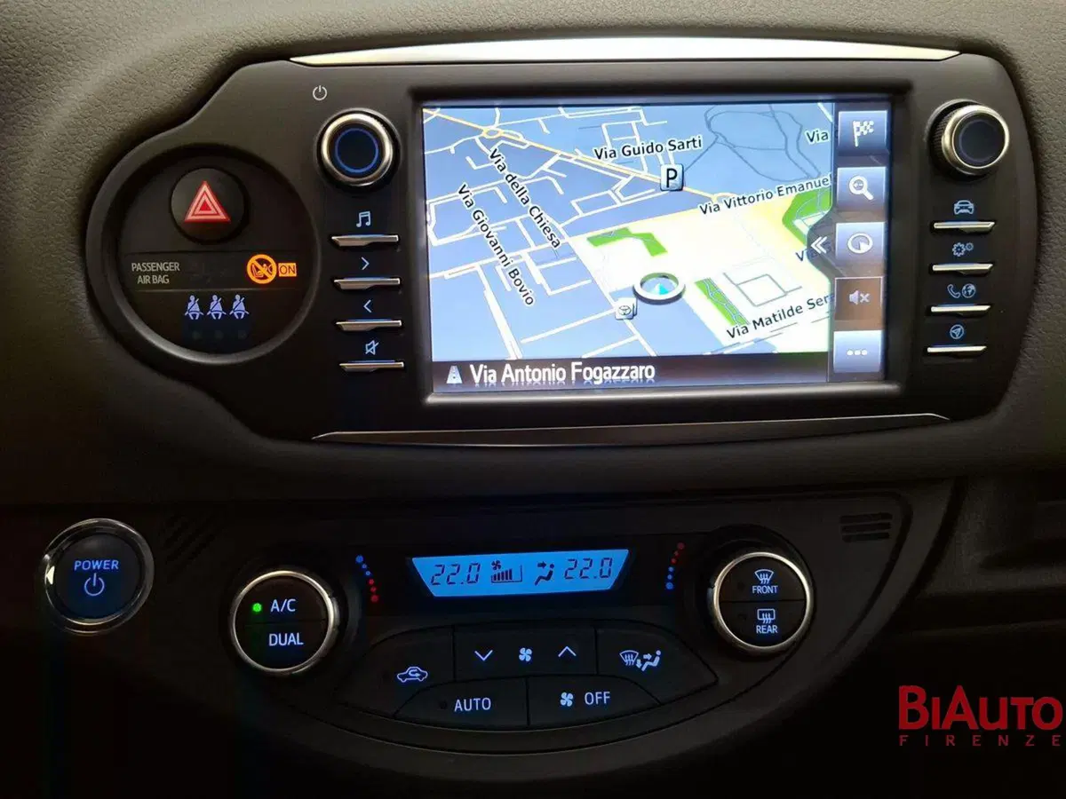 Toyota Yaris usata a Firenze (10)