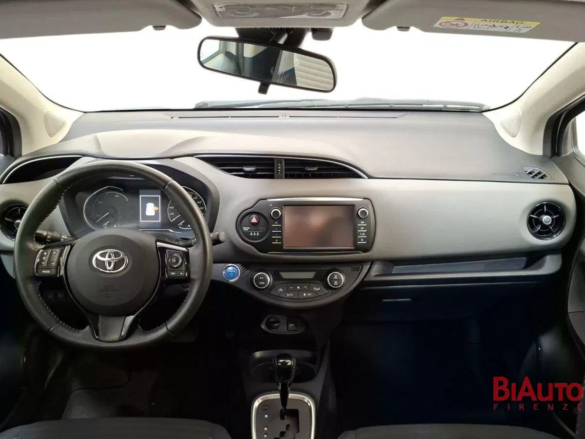 Toyota Yaris usata a Firenze (15)