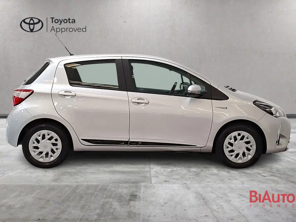 Toyota Yaris usata a Firenze (4)