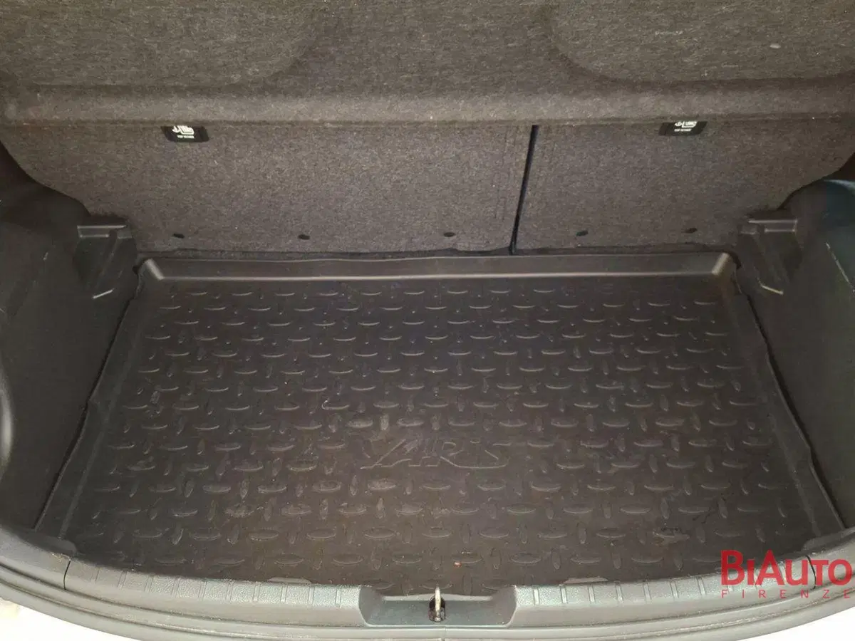 Toyota Yaris usata a Firenze (6)