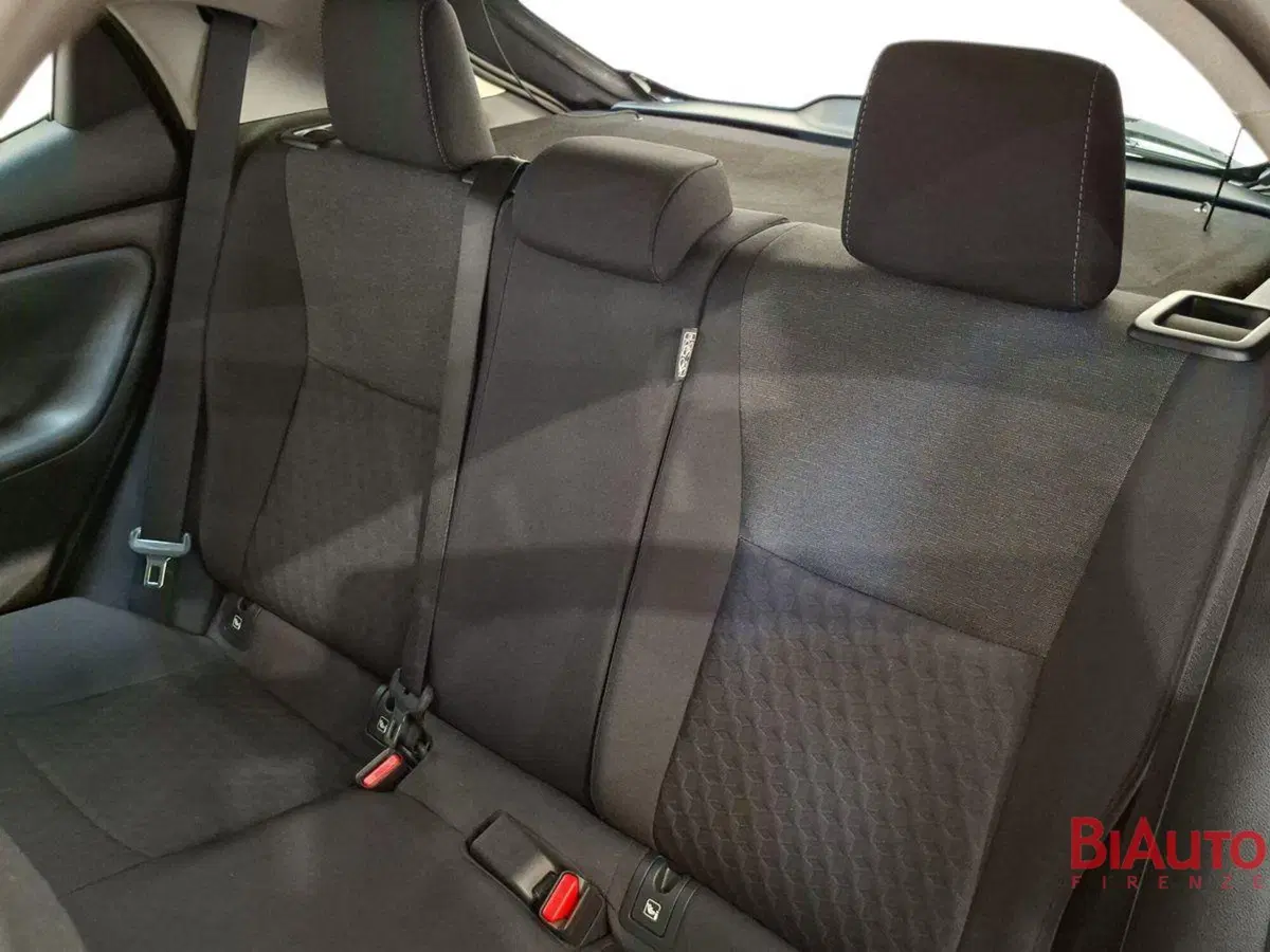 Toyota Yaris usata a Firenze (11)