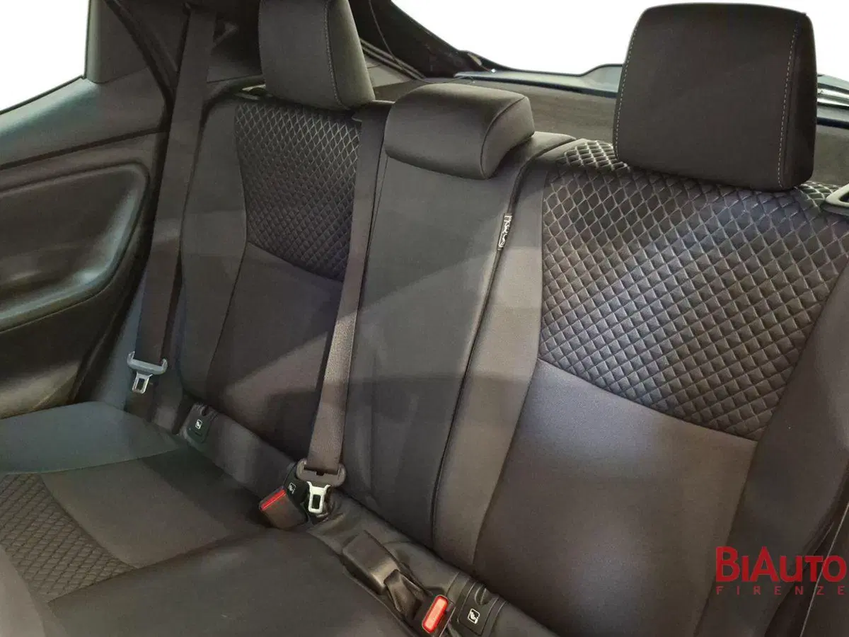 Toyota Yaris usata a Firenze (11)