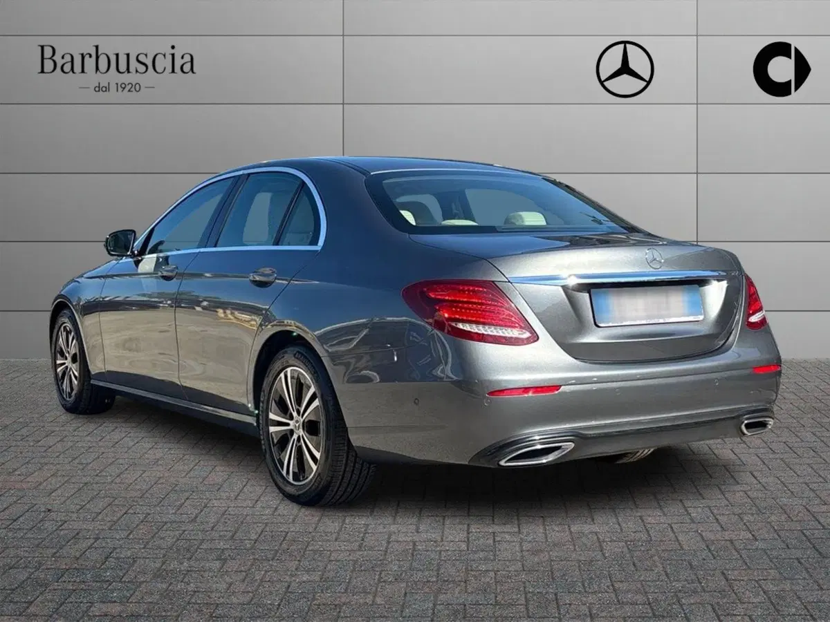 Mercedes-Benz Classe E usata a Pescara (4)