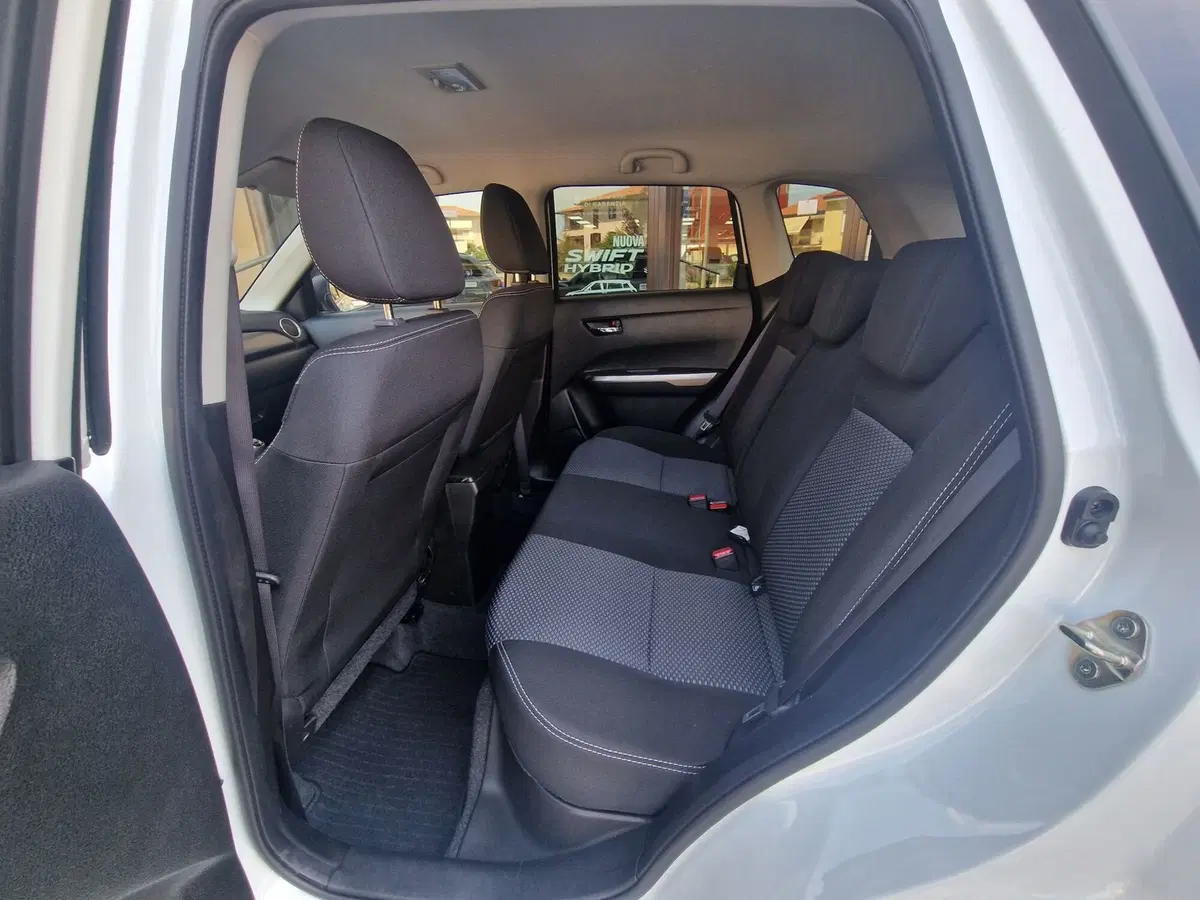 Suzuki Vitara usata a Milano (7)