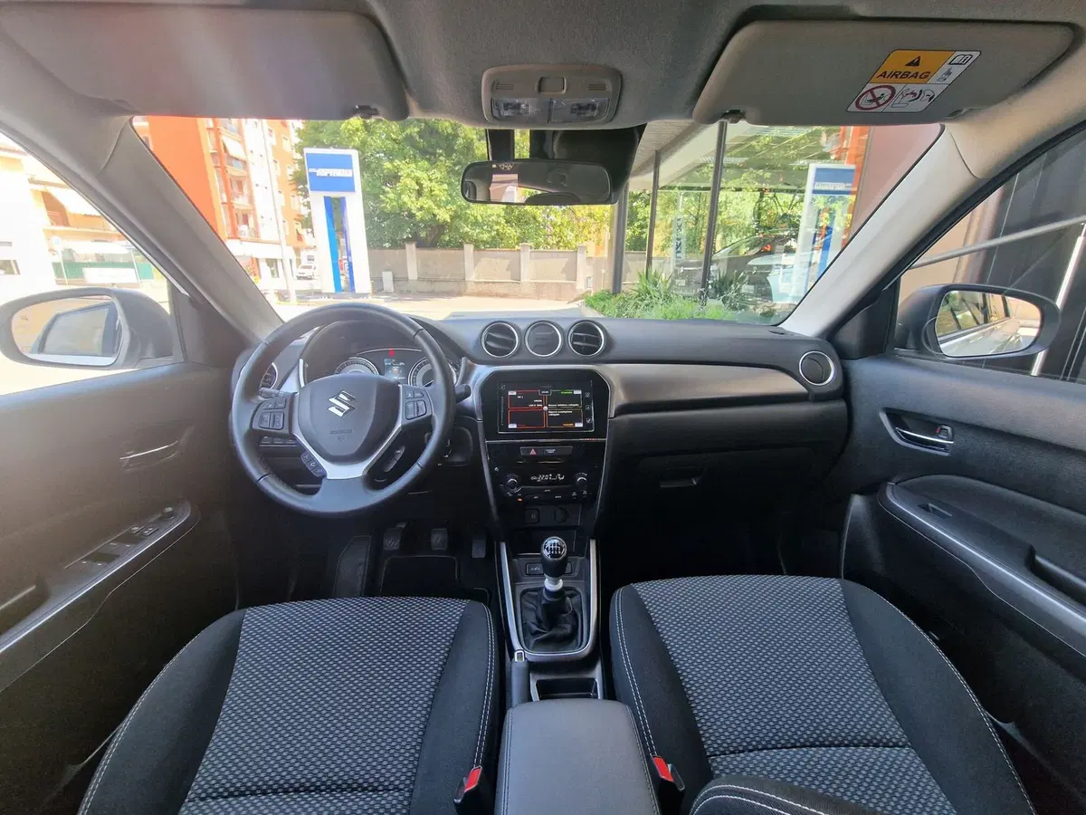 Suzuki Vitara usata a Milano (8)