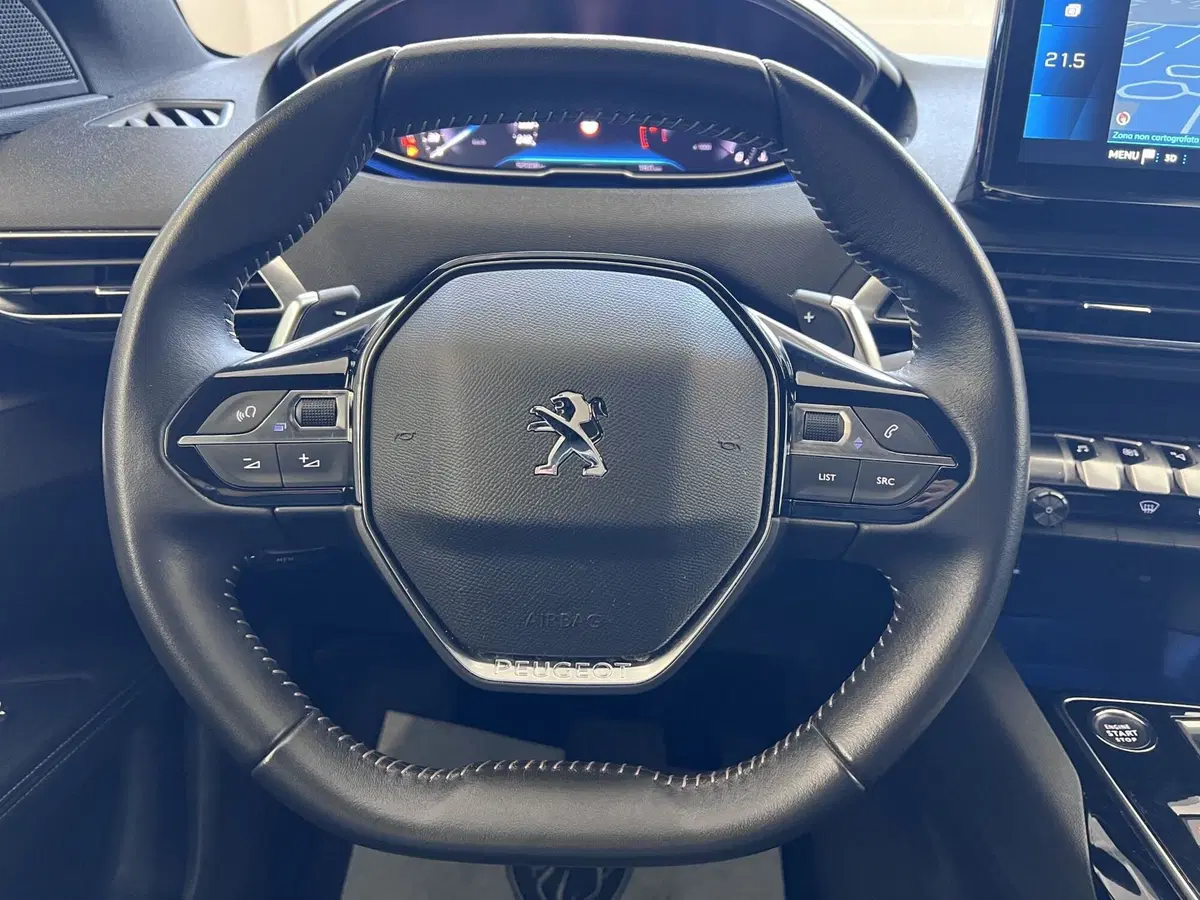 Peugeot 3008 usata a Bari (18)