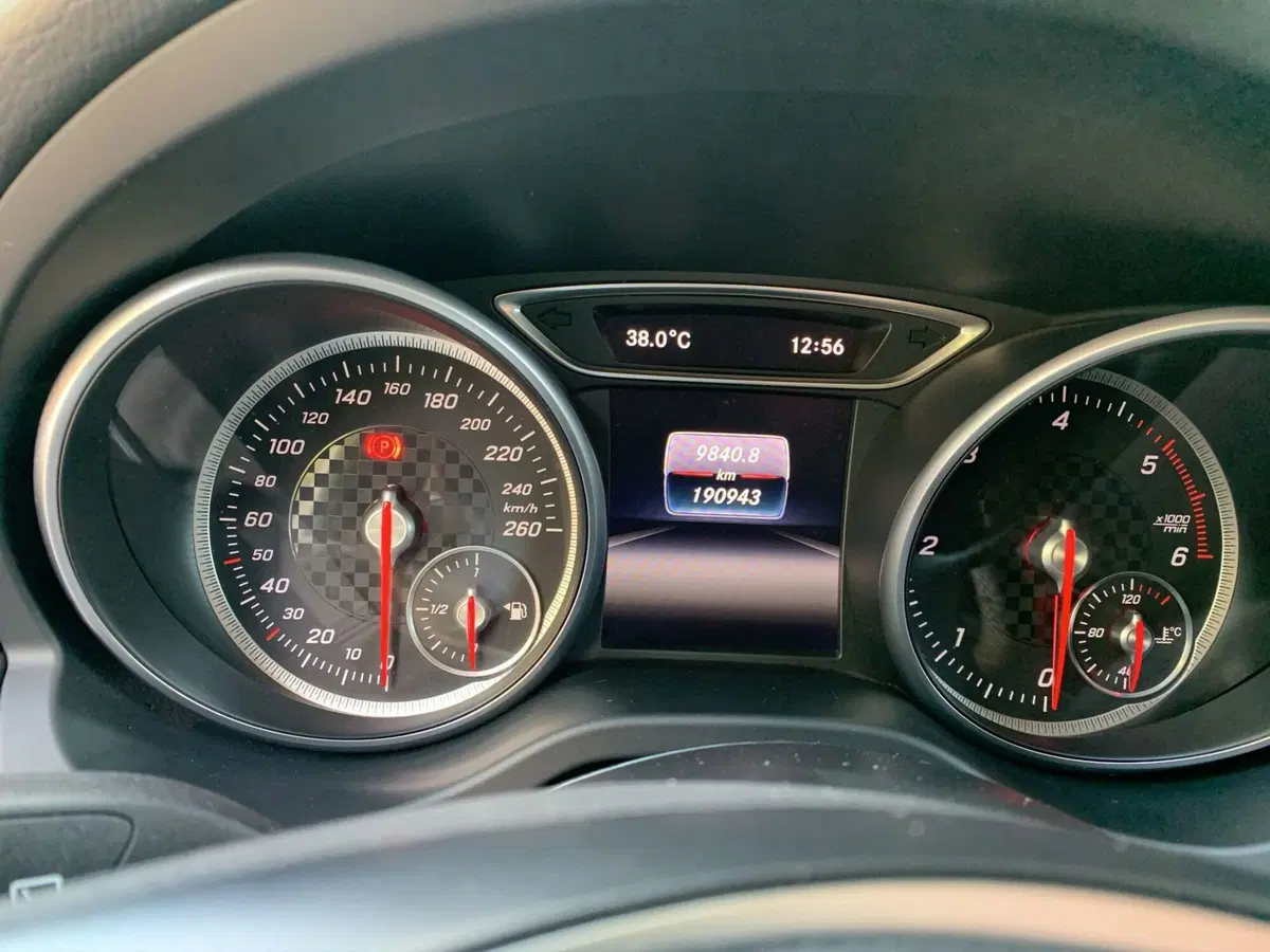Mercedes-Benz Classe A usata a Cosenza (11)