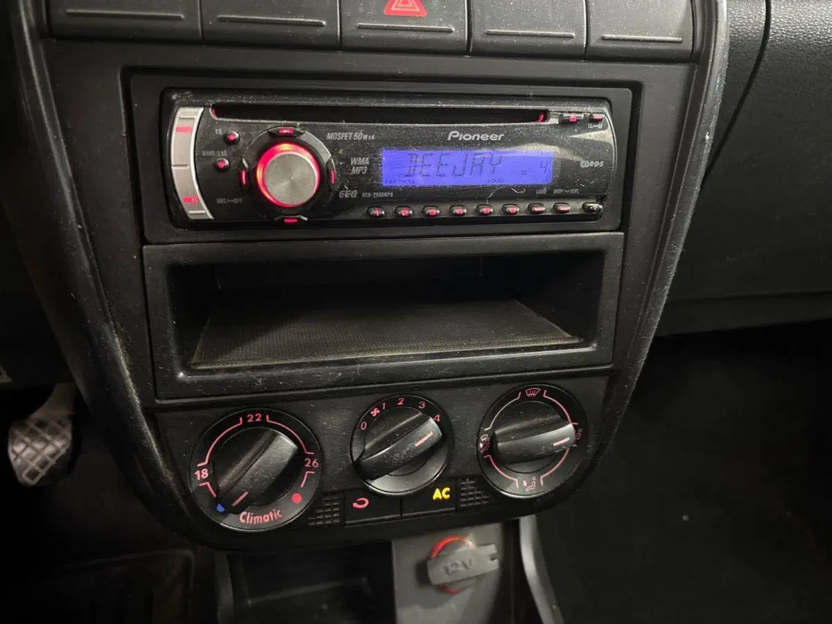 Volkswagen Fox usata a Torino (13)