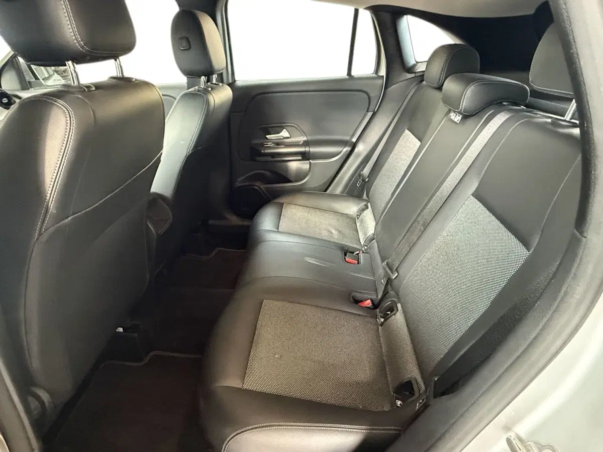 Mercedes-Benz GLA SUV usata a Napoli (13)